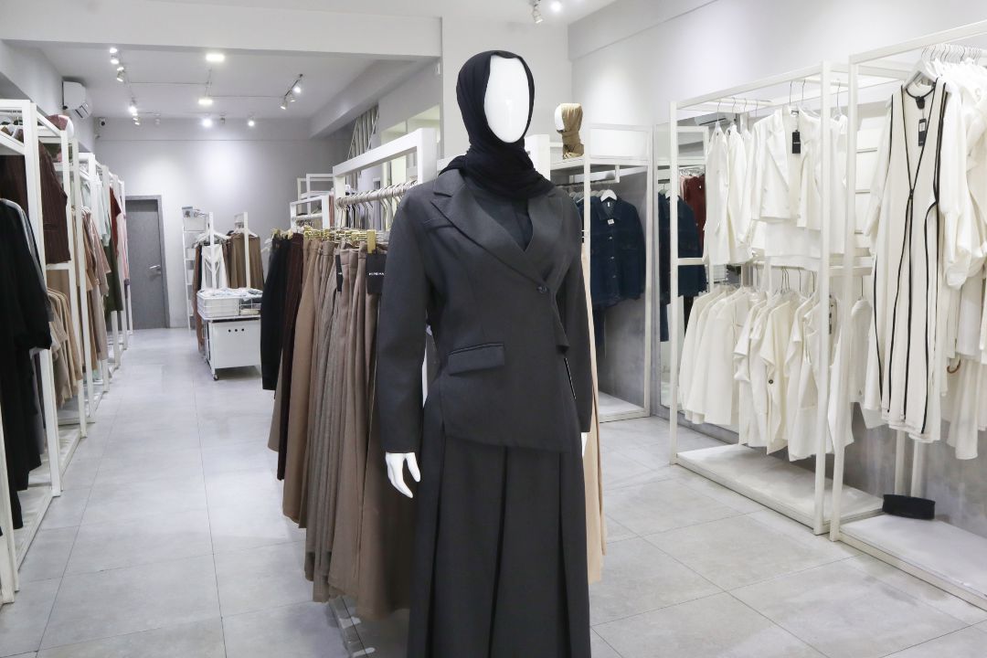 Imported Plastic Fullbody Mannequin